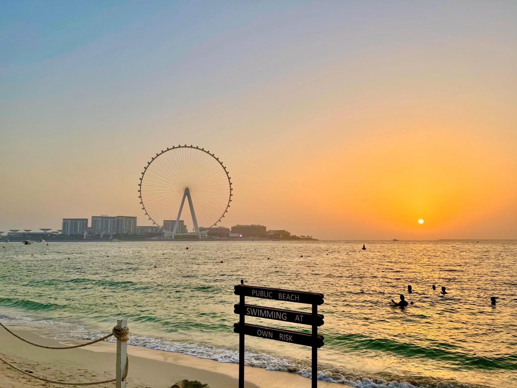 Berloga Capsule Jbr Hotel Dubai Exterior photo