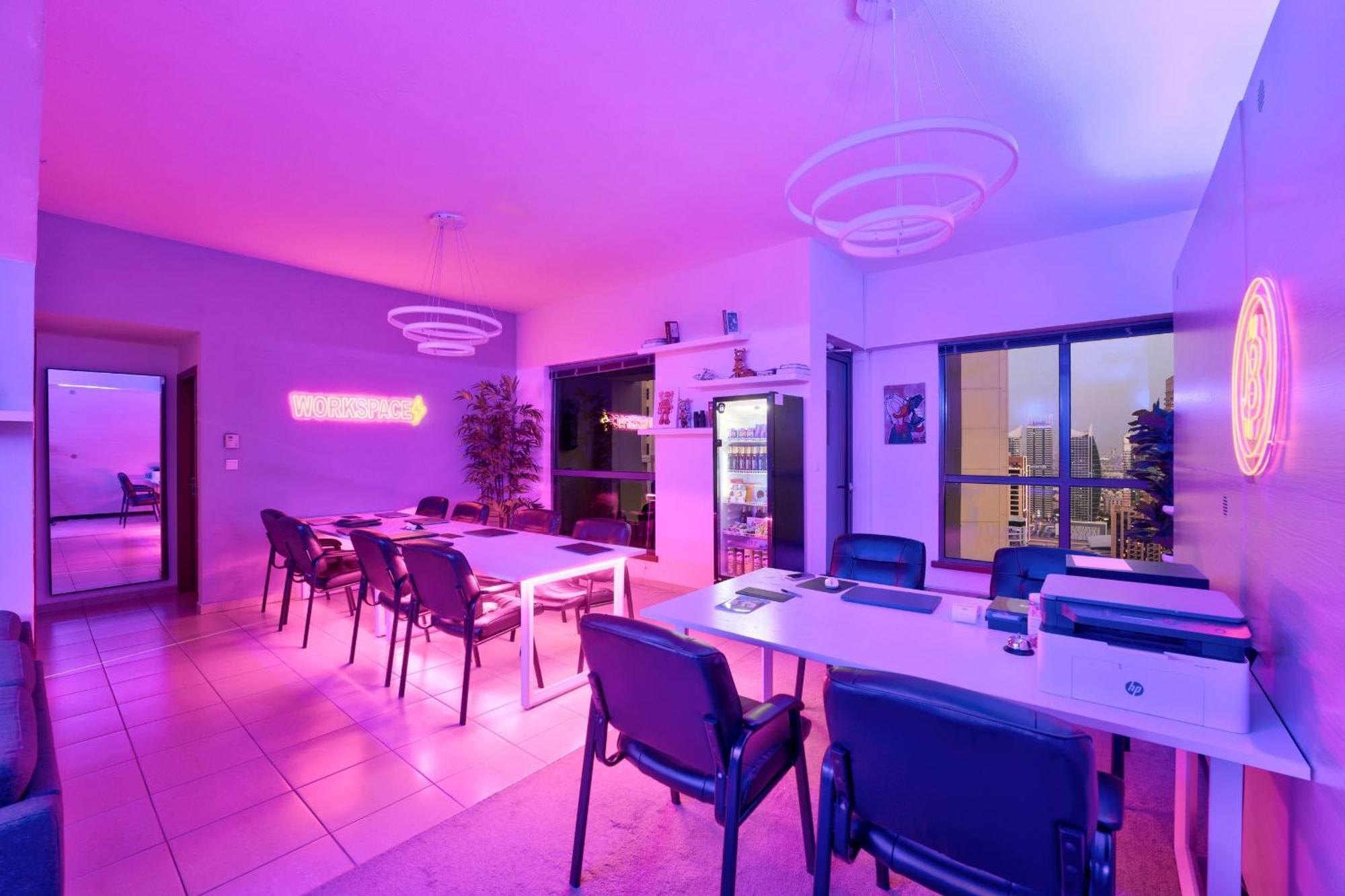 Berloga Capsule Jbr Hotel Dubai Exterior photo
